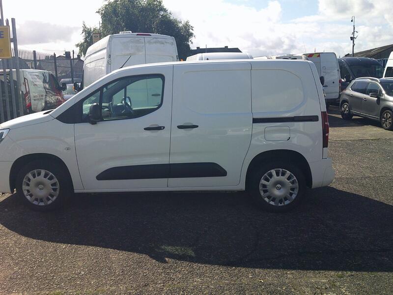 VAUXHALL COMBO