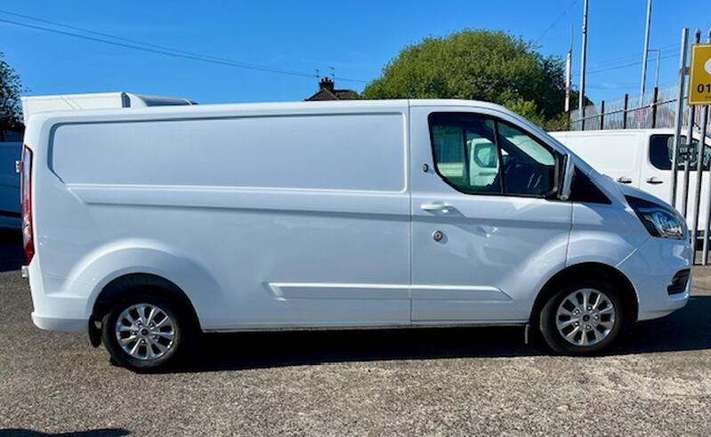 View FORD TRANSIT CUSTOM 2.0 Transit Custom Limited Van 300 L2 2.0L EcoBlue 130PS FWD 6 Speed Manual