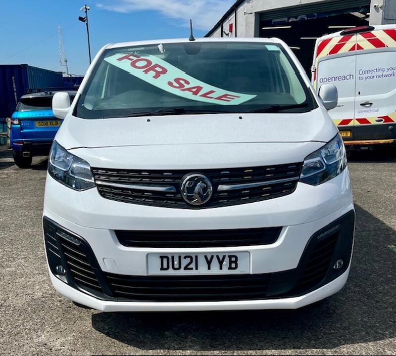 View VAUXHALL VIVARO 1.5 Turbo D 2900 Sportive
