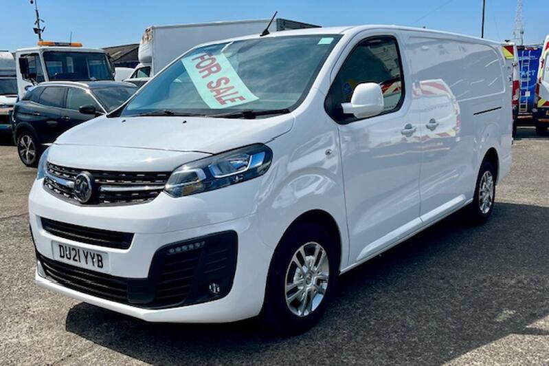 View VAUXHALL VIVARO 1.5 Turbo D 2900 Sportive